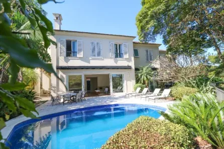 Casa com 5 Quartos para venda ou aluguel, 766m² no Jardim Guedala, São Paulo