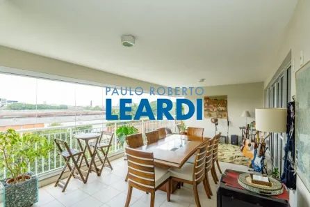 Apartamento com 3 Quartos à venda, 160m² no Santo Amaro, São Paulo