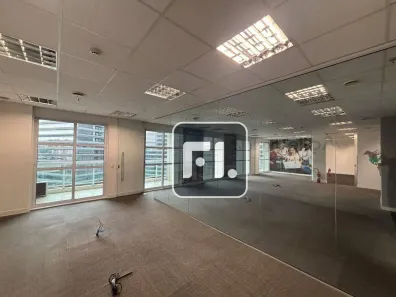 Sala Comercial para venda ou aluguel, 208m² no Vila Cordeiro, São Paulo