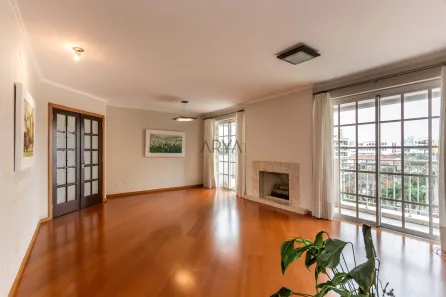 Apartamento com 3 Quartos à venda, 145m² no Centro, Curitiba
