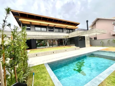 Casa de Condomínio com 4 Quartos à venda, 529m² no Lagoa da Conceição, Florianópolis