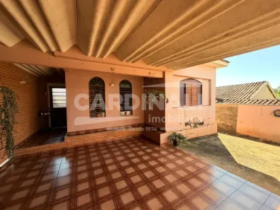 Casa com 3 Quartos para alugar, 131m² no Jardim Bandeirantes, São Carlos