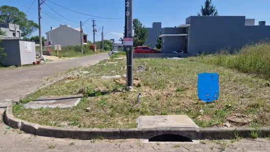 Lote/Terreno à venda, 230m² no Aberta dos Morros, Porto Alegre