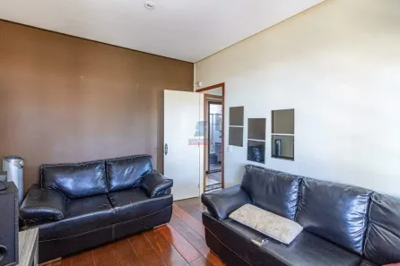 Casa com 3 Quartos à venda, 88m² no Três Barras, Contagem