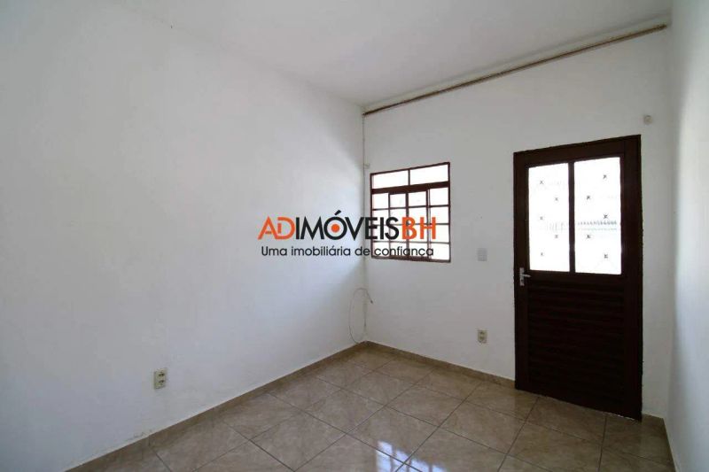 Casa com 2 quartos — Alto Caiçaras, Belo Horizonte