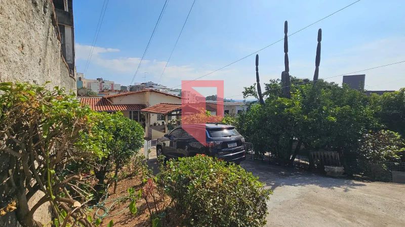 Casa com 3 quartos — Alto Caiçaras, Belo Horizonte