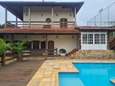 Casa de Condomínio com 4 Quartos à venda, 420m² no Albuquerque, Teresópolis