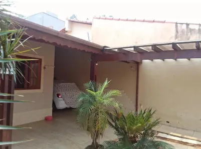 Casa com 2 Quartos à venda, 105m² no Casa de Pedra, Volta Redonda