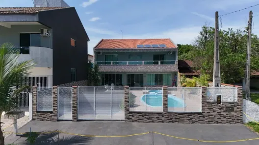 Sobrado com 5 Quartos à venda, 290m² no Continental, Itapoá