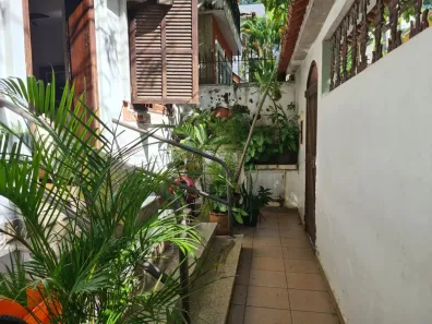 Imóvel Comercial com 4 Quartos à venda, 400m² no Humaitá, Rio de Janeiro