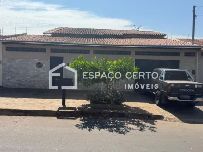 Casa com 3 Quartos à venda, 316m² no Parque Real de Goiânia, Aparecida de Goiânia