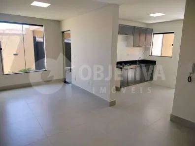 Casa com 3 Quartos à venda, 145m² no Laranjeiras, Uberlândia