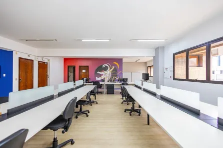 Sala Comercial para alugar, 156m² no Água Verde, Curitiba