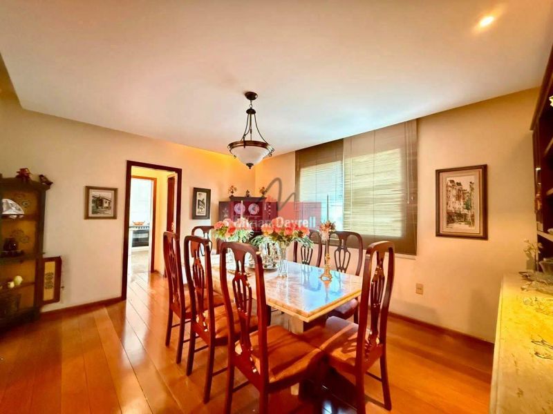 Apartamento com 4 quartos — Santo Antônio, Belo Horizonte