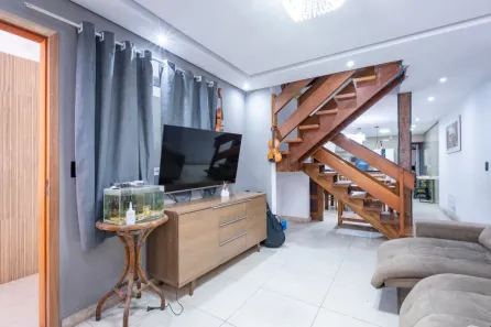 Sobrado com 4 Quartos à venda, 125m² no Jardim Três Marias, Taboão da Serra