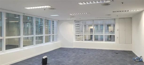Sala Comercial à venda, 110m² no Cidade Monções, São Paulo