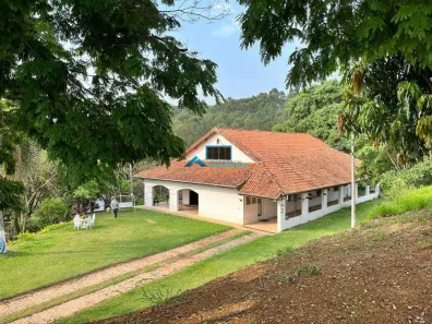 Fazenda/Sítio com 4 Quartos à venda, 600m² no Arataba, Louveira