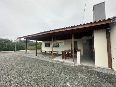Casa com 3 Quartos para alugar, 75m² no , Balneário Piçarras