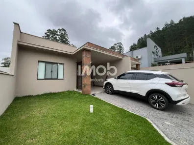 Casa com 2 Quartos à venda, 94m² no Nova Esperança, Guaramirim