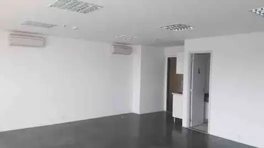 Ponto Comercial para alugar, 53m² no Dezoito do Forte Empresarial/Alphaville., Barueri