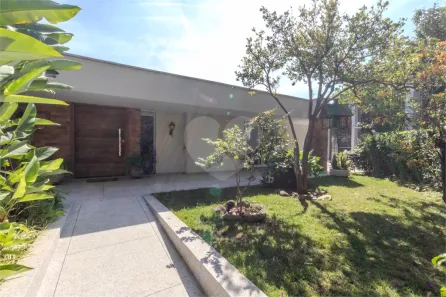 Casa com 4 Quartos à venda, 310m² no Interlagos, São Paulo