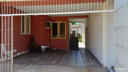 Casa com 3 Quartos à venda, 311m² no Horto, Campos dos Goytacazes