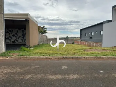 Lote/Terreno à venda, 523m² no Condomínio Residencial Grand Trianon, Anápolis