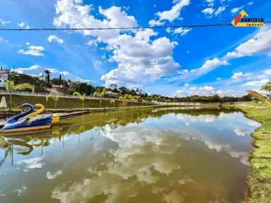 Lote/Terreno à venda, 706m² no Realengo, Divinópolis