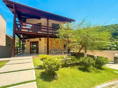 Casa de Condomínio com 4 Quartos à venda, 474m² no Camboinhas, Niterói