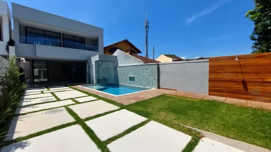 Casa de Condomínio com 4 Quartos à venda, 350m² no Barra da Tijuca, Rio de Janeiro