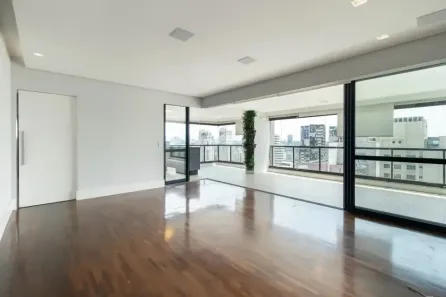 Apartamento com 3 Quartos à venda, 184m² no Vila Uberabinha, São Paulo