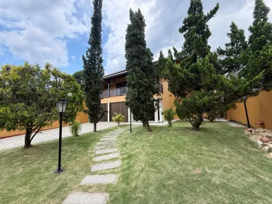 Casa com 3 Quartos à venda, 267m² no Nova Brasília, Joinville