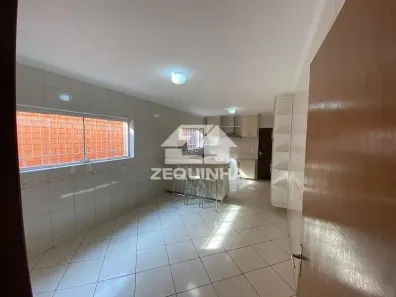 Casa com 3 Quartos para alugar, 145m² no Vila Campesina, Osasco