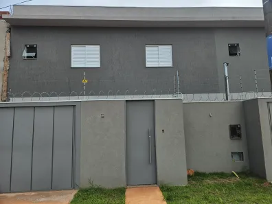 Sobrado com 3 Quartos à venda, 107m² no Vila Taveirópolis, Campo Grande