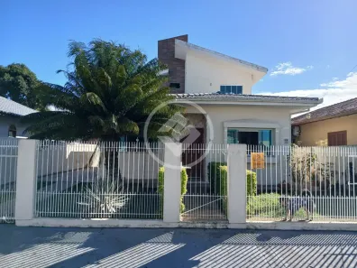 Casa com 4 Quartos à venda, 10m² no Carianos, Florianópolis