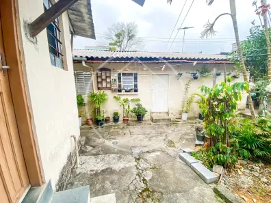 Casa com 5 Quartos à venda, 176m² no Capão Redondo, São Paulo
