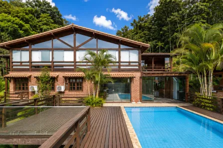 Casa de Condomínio com 4 Quartos à venda, 550m² no Itaipava, Petrópolis