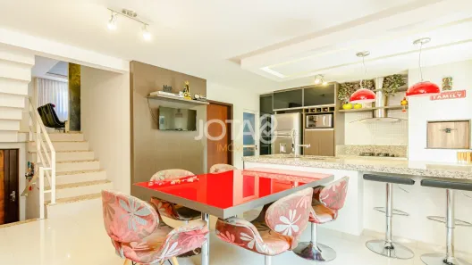 Sobrado com 4 Quartos à venda, 176m² no Portão, Curitiba