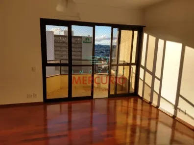 Apartamento com 3 Quartos para venda ou aluguel, 150m² no Centro, Bauru
