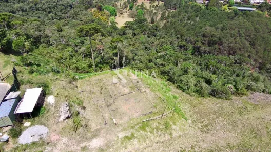Lote/Terreno à venda, 1700m² no Alto do Capivari, Campos do Jordão