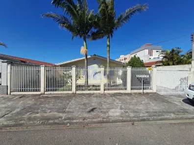 Casa com 3 Quartos à venda, 90m² no Jardim Amélia, Pinhais