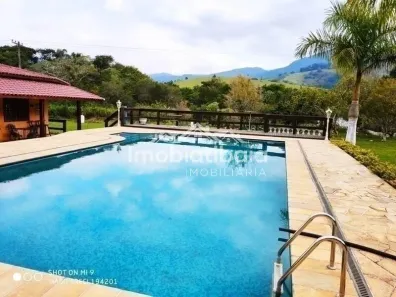 Fazenda/Sítio com 4 Quartos à venda, 17000m² no Cachoeirinha, Bom Jesus dos Perdões