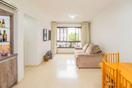 Apartamento com 2 Quartos à venda, 67m² no Passo da Areia, Porto Alegre