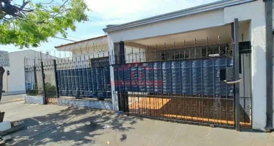 Casa com 3 Quartos para alugar, 172m² no Jardim Cruzeiro do Sul, Bauru