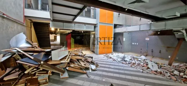 Ponto Comercial para alugar, 900m² no Vila Olímpia, São Paulo
