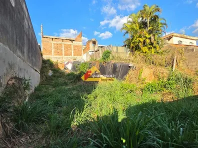 Lote/Terreno à venda, 300m² no Nossa Senhora das Graças, Divinópolis