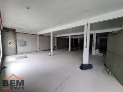 Sala Comercial para alugar, 1200m² no Vila Operária, Itajaí