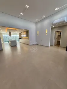 Casa de Condomínio com 4 Quartos à venda, 218m² no Esperança, Londrina