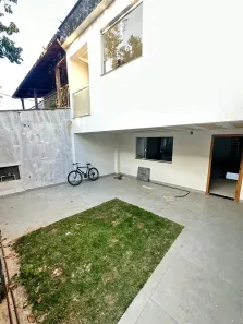 Casa com 3 Quartos à venda, 130m² no Santa Amélia, Belo Horizonte