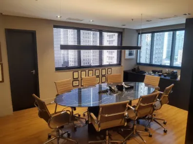 Prédio Comercial com 3 Quartos à venda, 132m² no Indianópolis, São Paulo